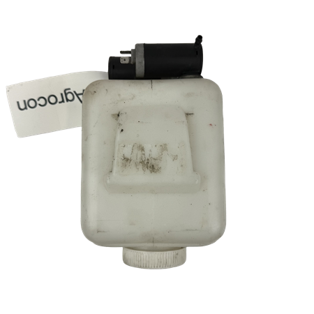 Spolarvätskebehållare med pump